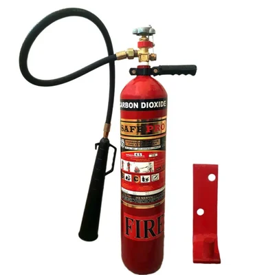 CHANDOK 4.5 kg CO2 Type Fire Extinguisher with Wall Mount Hook