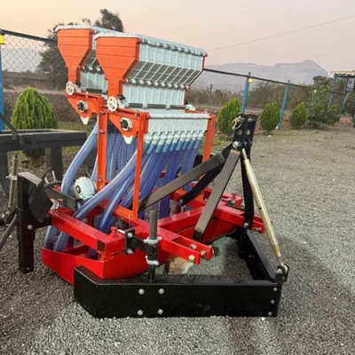Made in India 9 Tyne Seed Drill Cum Fertilizer Attachment for 15-25 HP Tractors, 9D