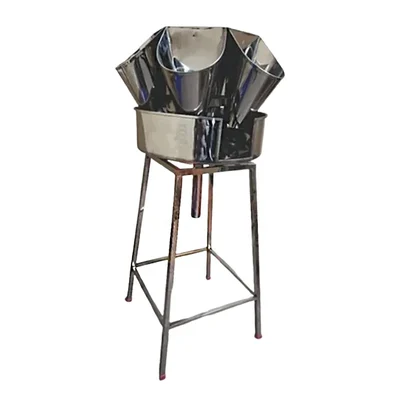 Commercial Chicken Cutting Cone Machine, 4 Birds With Stainless Steel Body