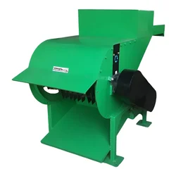 3 HP Crompton Motor Cow Dung and Agricultural Waste Crusher Machine