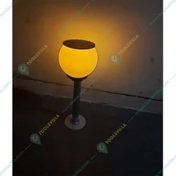 Premium Quality 2.5 Feet Solar Garden Light with 5W Solar Panel Gate Light For Outdoor Usage and Garden Decoration