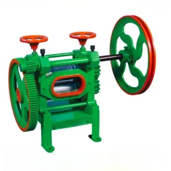 Heavy Duty 4 Gear Manual Sugarcane Juice Machine, 7 X 3 Roller Size