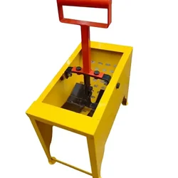 Manual Operated Groundnut Shelling Machine, Capacity 50 Kg/Hr