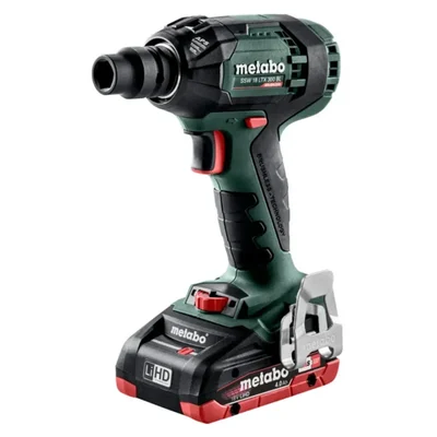 Metabo 1/2 inch 18V 4 Ah Cordless Impact Wrench with Battery and Charger, 2650 RPM (SSW 18 LTX 300 BL)