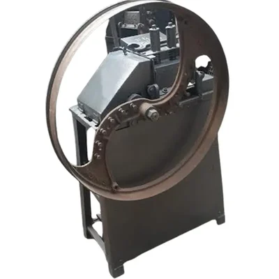 Heavy Duty Wheel Based Down Motor Type Chaff Cutter With 500-600 Kg/Hr Cutting Capacity, 3 Rollers and Without Motor