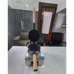 Auto Ignition Round Waffle Maker Machine with Stainless Steel Body, Gas Operated And Non Stick Coating