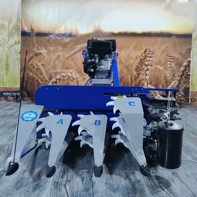 Heavy Duty 7 HP 4 Row Reaper Binder Machine For Paddy / Wheat / Soya Napier