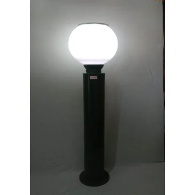 Premium Quality 4 Feet Solar Garden Light with 5W Solar Panel Gate Light For Outdoor Usage and Garden Decoration