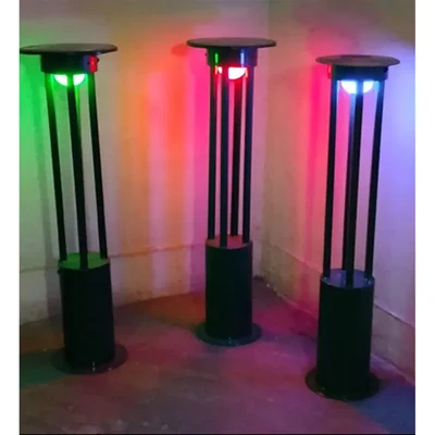 Premium Quality 2.5 Feet Solar Garden Light with 3W Solar Panel Gate Light For Outdoor Usage and Garden Decoration