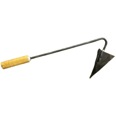 Heavy Duty Potato Puller With 18" Long Saria, 5"x5" Triangular Pieces Welded with Wooden Grip