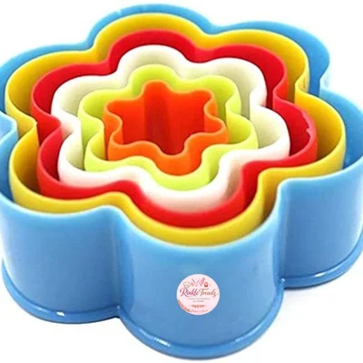 Rinkle Trendz Set of 5 Plastic Flower Cookie Cutter Set, Random Colors, for Fondant, Cupcakes, Cakes, and Biscuits